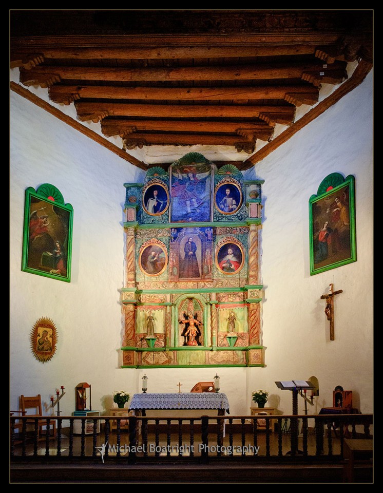 AltarandReredos-SanMiguelChapel-SantaFe_web.jpg