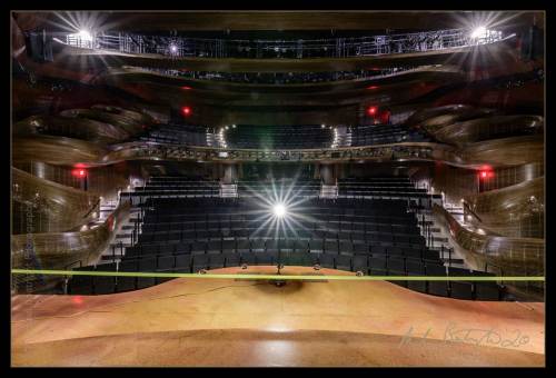 Alliance Theatre DarkHouses-AllianceTheatre_MCB8538_websocial.jpg