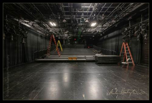 Alliance - Hertz Stage DarkHouses-AllianceTheatre_MCB8564_websocial.jpg