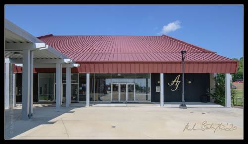 Jennie Anderson Theatre DarkHouses-JennieAndersonTheatre_MCB7983_websocial.jpg